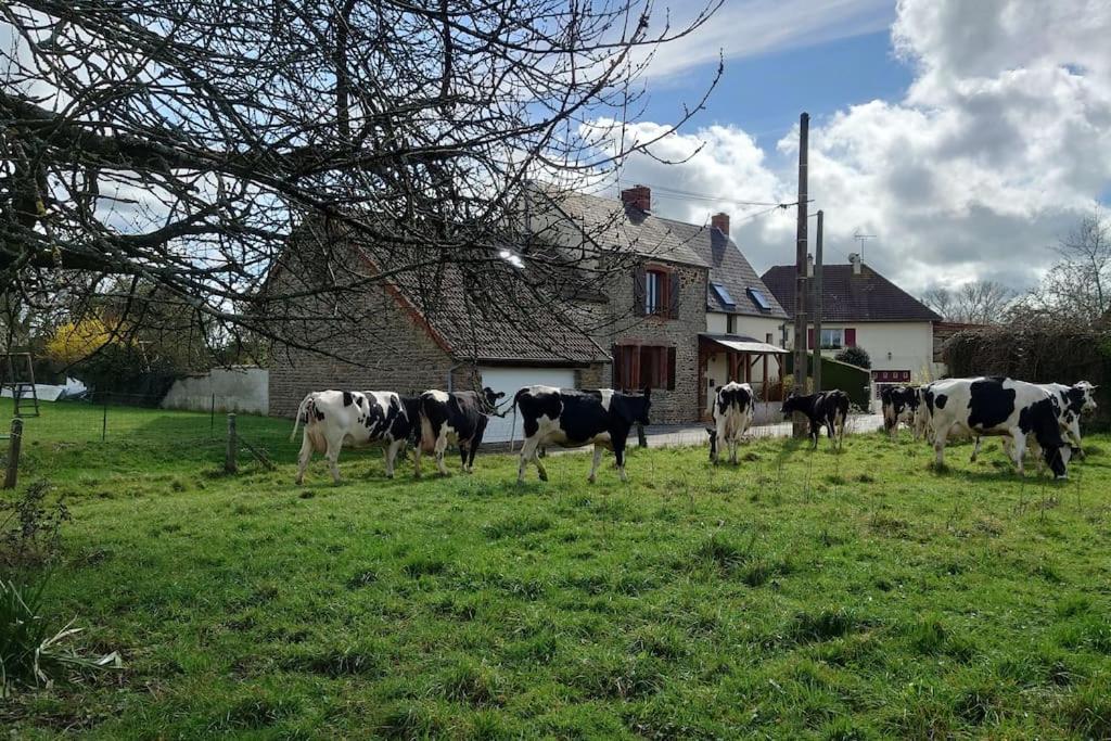 Gite La Mer, A La Campagne En Normandie, Proche Du Mont St Michel Lolif Εξωτερικό φωτογραφία
